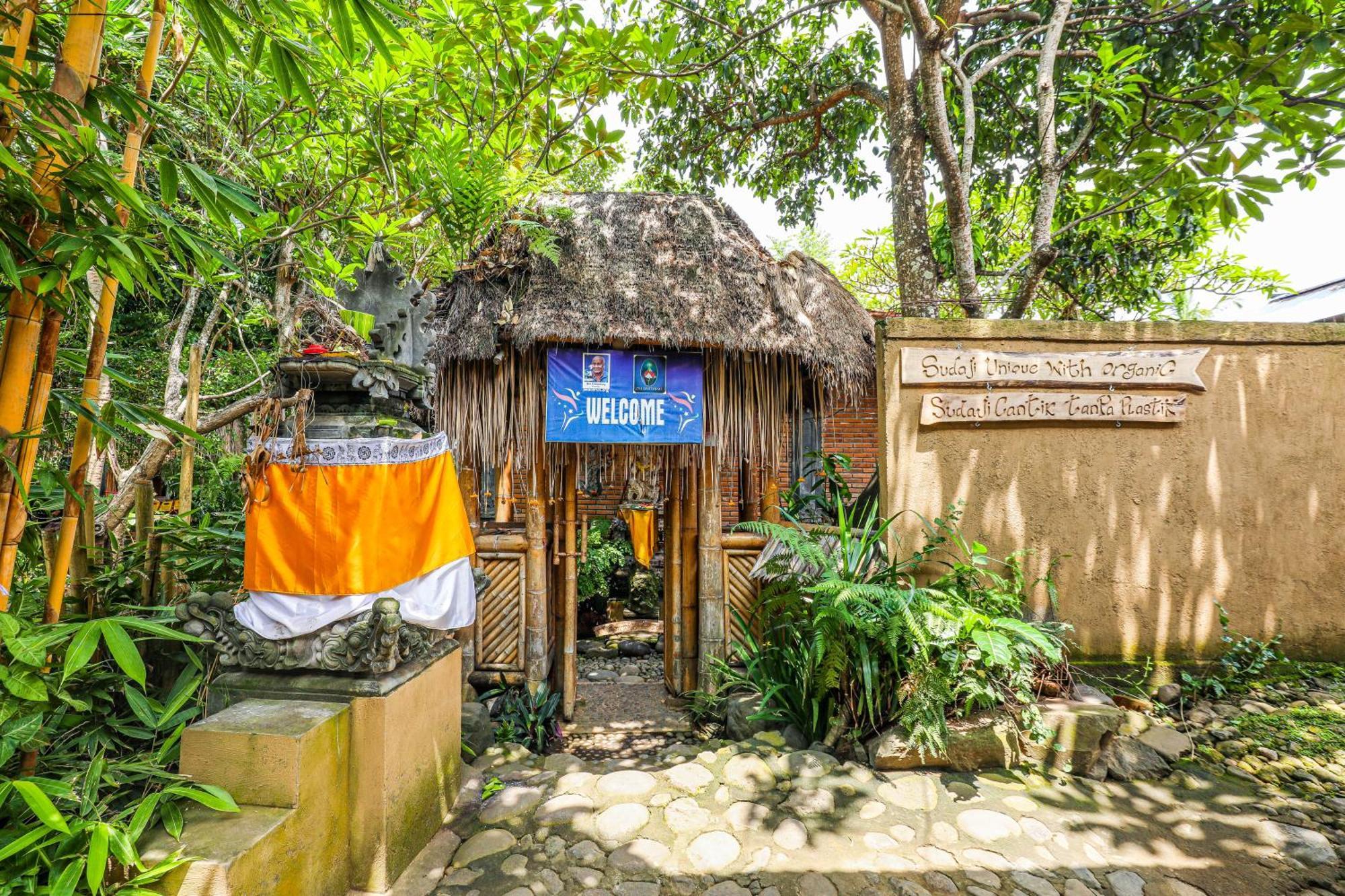 Hotel Omunity Bali Singaraja Exteriér fotografie
